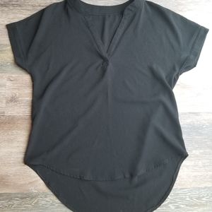 Lilbetter black blouse